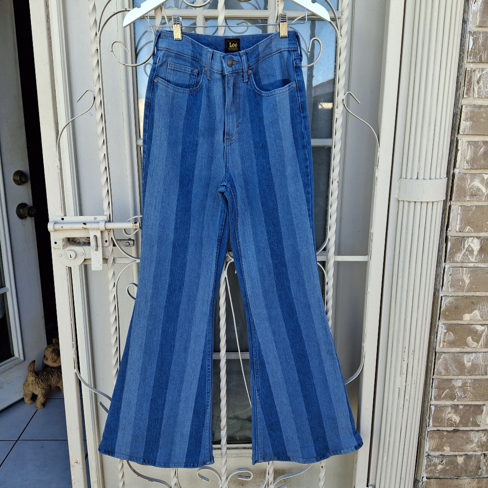 Lee Hits Of Blue Striped Flare High Rise Jeans  Women Size 26 - Picture 3 of 16